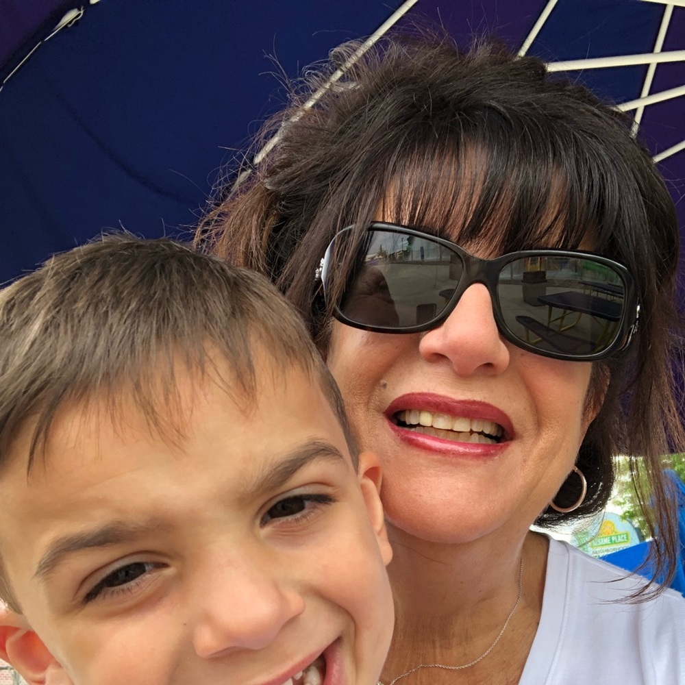 Meet your Posher, Denise